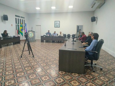 Câmara de João Neiva aprova repasse de R$ 594 mil a hospital e homologa reconhecimento a atleta